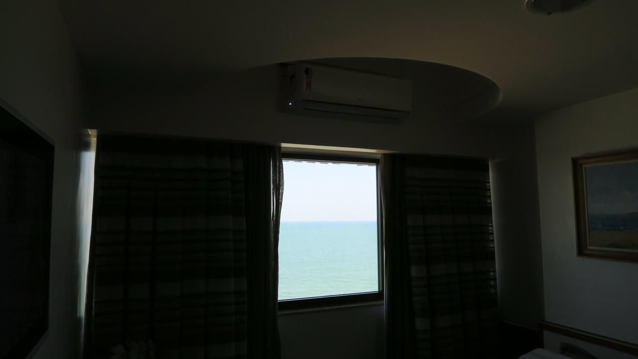 Viva Dias Inesqueciveis No Apartamento Em Frente Ao Mar Praia Da Costa Vila Velha  Eksteriør billede